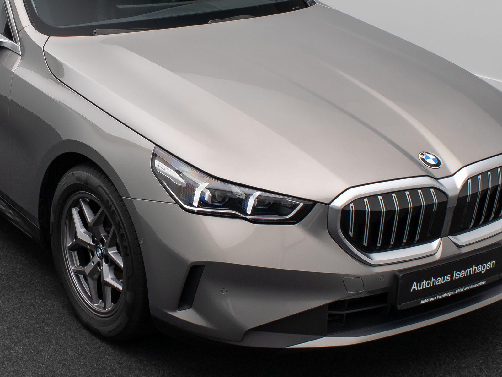 Fahrzeugabbildung BMW 520d Kamera DAB Leder DrivAss Alarm Sport 18Zoll