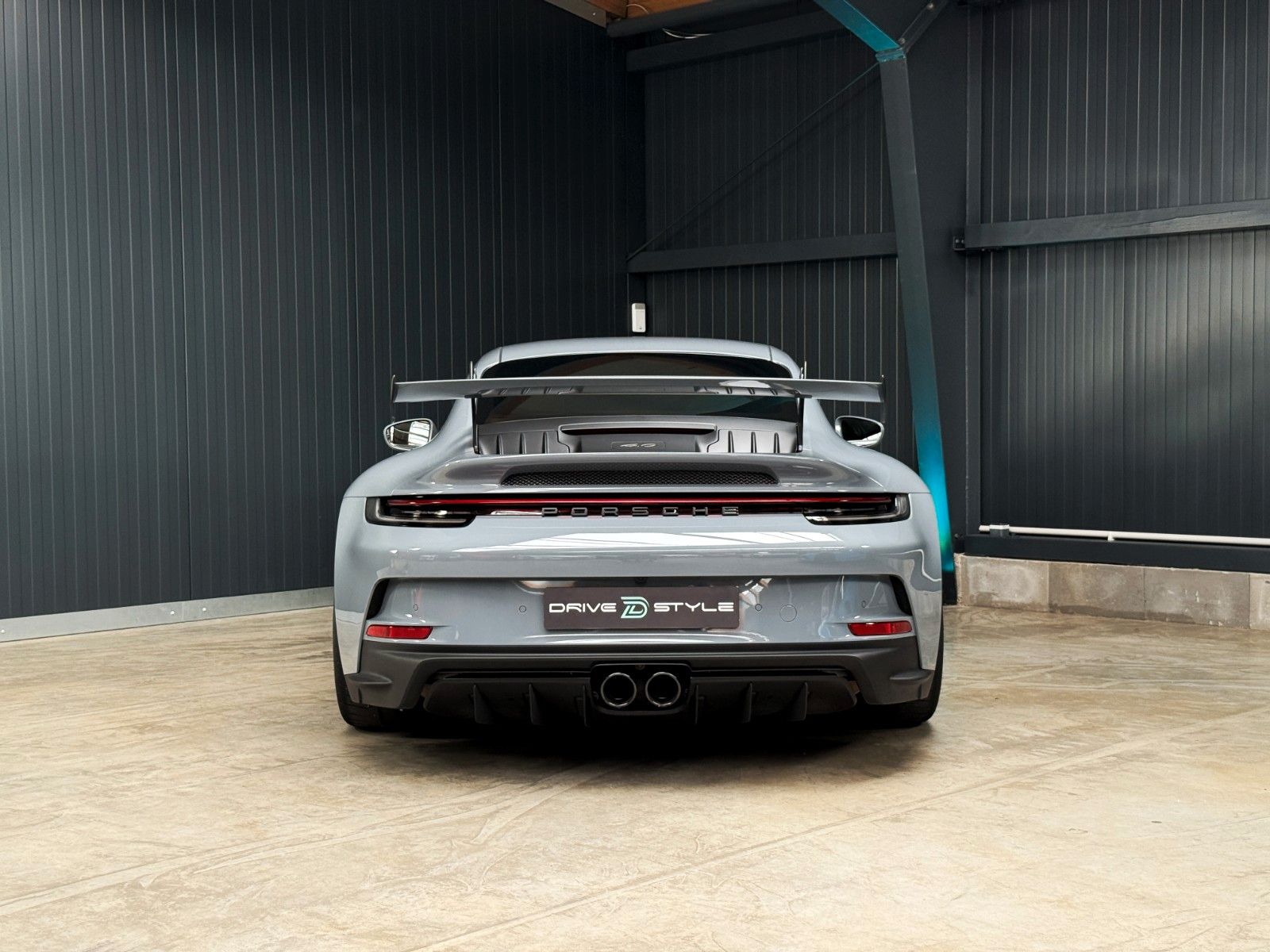 Fahrzeugabbildung Porsche 992 GT3 + Clubsp. + Approved + Lift + Artic Grey