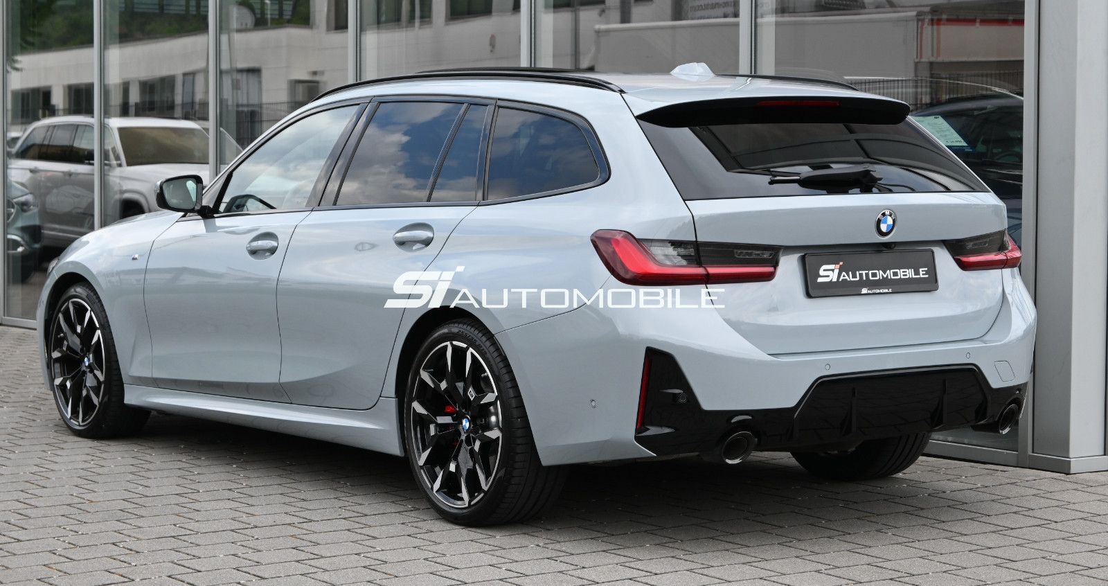 Fahrzeugabbildung BMW 320d xDr. Touring LCI M-Sport Pro °ACC°LEDER°H/K