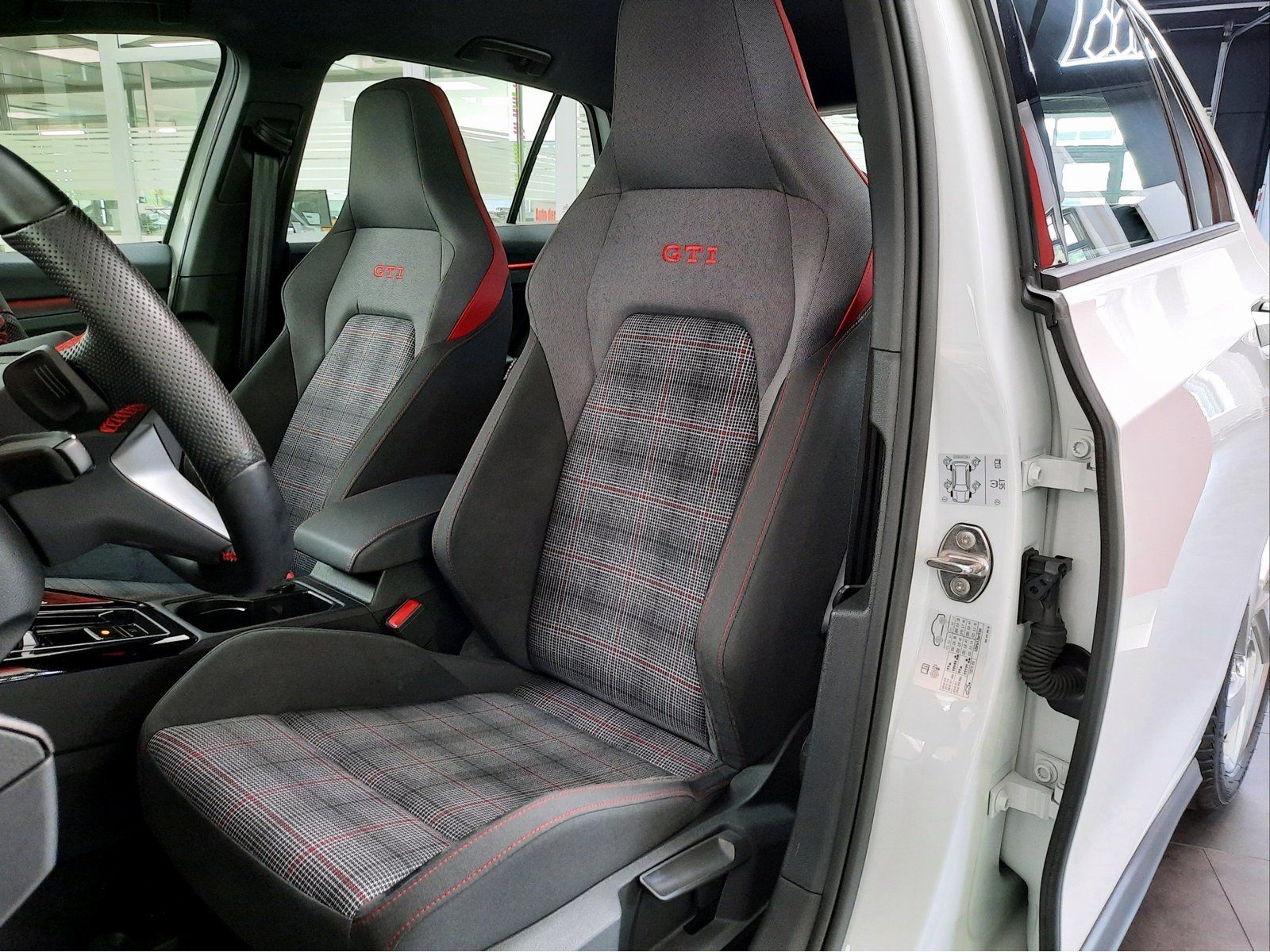 Fahrzeugabbildung Volkswagen Golf GTI Black&Style DSG *Navi*ACC*PDC*LED*Sound