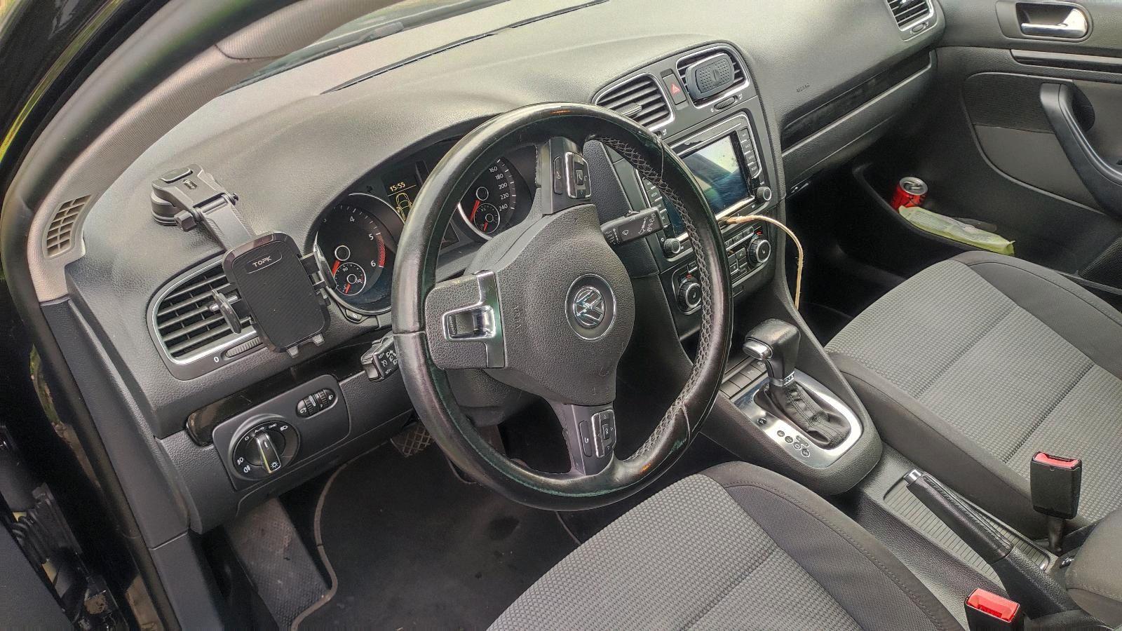 Volkswagen Golf 2010 — photo 8