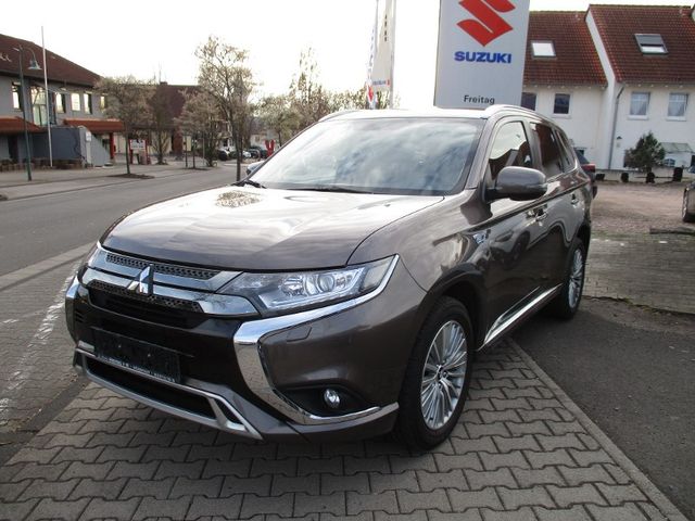 Mitsubishi Outlander Plug-in Hyb. BASIS Spirit-Pak. 4WD AHK