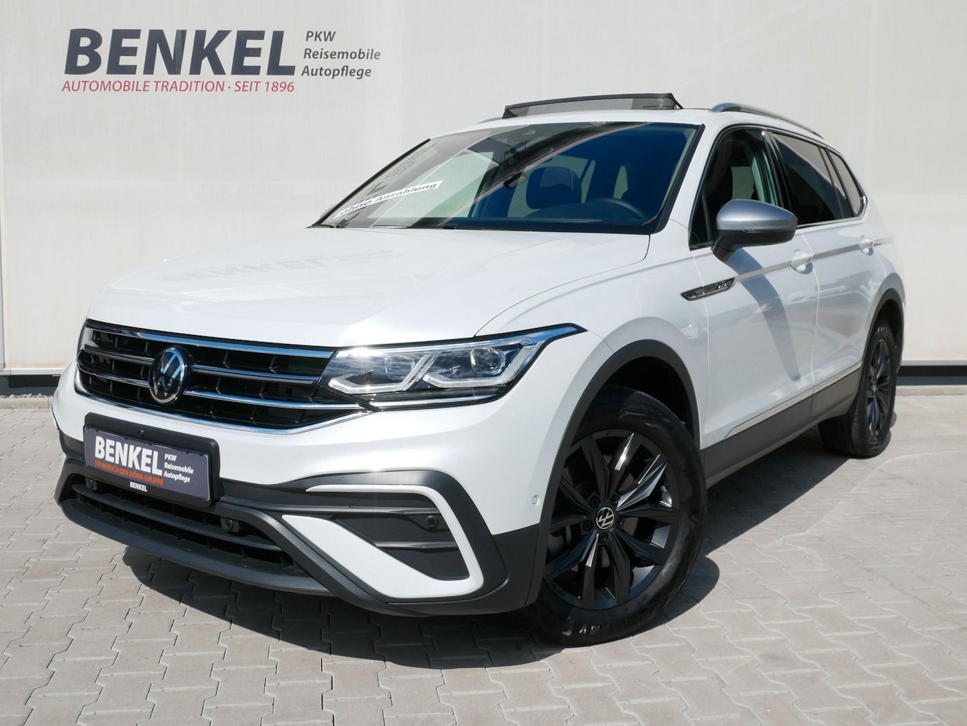 Fahrzeugabbildung Volkswagen Tiguan Allspace 2.0 4x4 Move NEU72T 7-Sitzer DAC
