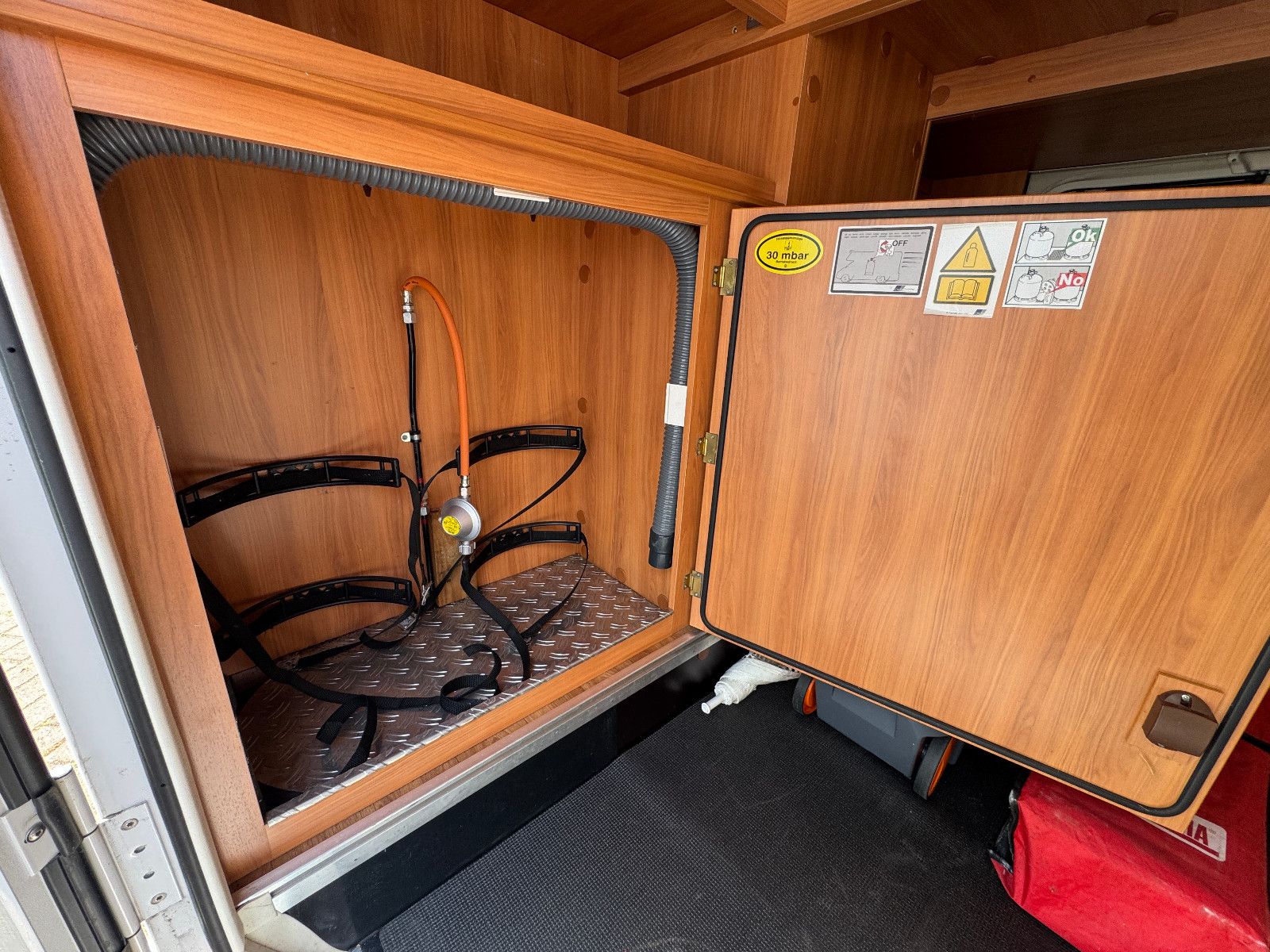 Fahrzeugabbildung HYMER / ERIBA / HYMERCAR EXSIS-T 474 EB FIAT DUCATO 1.HAND SAT TV MARKISE