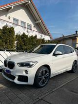 BMW X1 F48 sDrive20i M Paket Anhängerkuppl... - BMW X1 F48 mit Benzin-Antrieb