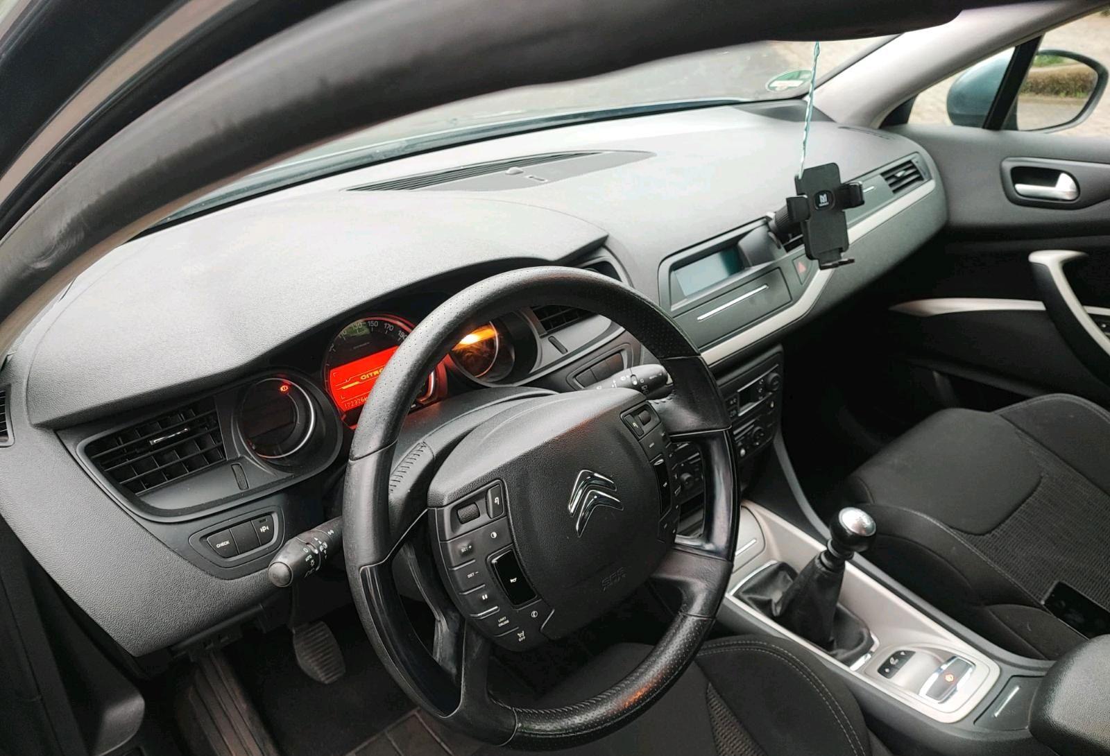 Volkswagen Golf 2012 — photo 9
