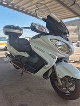 Suzuki Burgman 650 Z Top Zustand  - Angebote