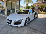 Audi R8 4.2 V8 FSI Quattro - Audi R8: Aud