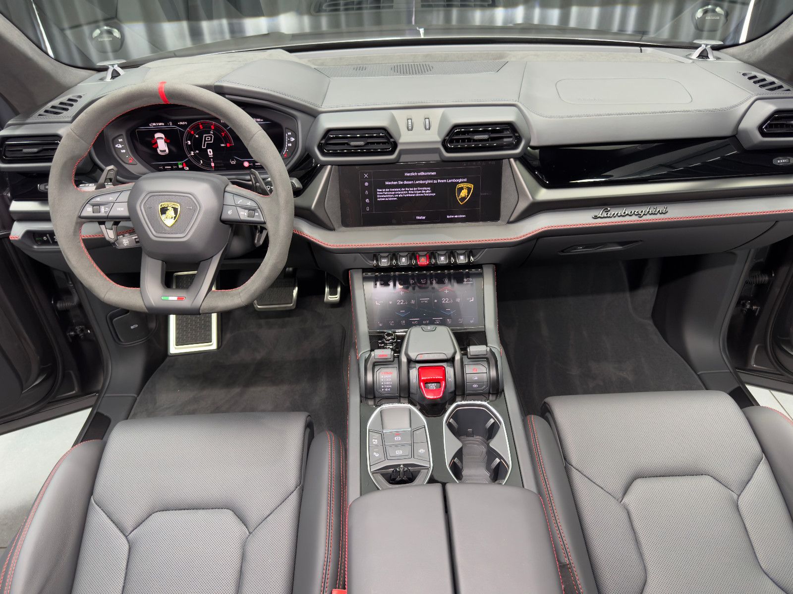 Fahrzeugabbildung Lamborghini URUS SE|BANG/OLUFSEN|PANO|MY25|BLANCO COC