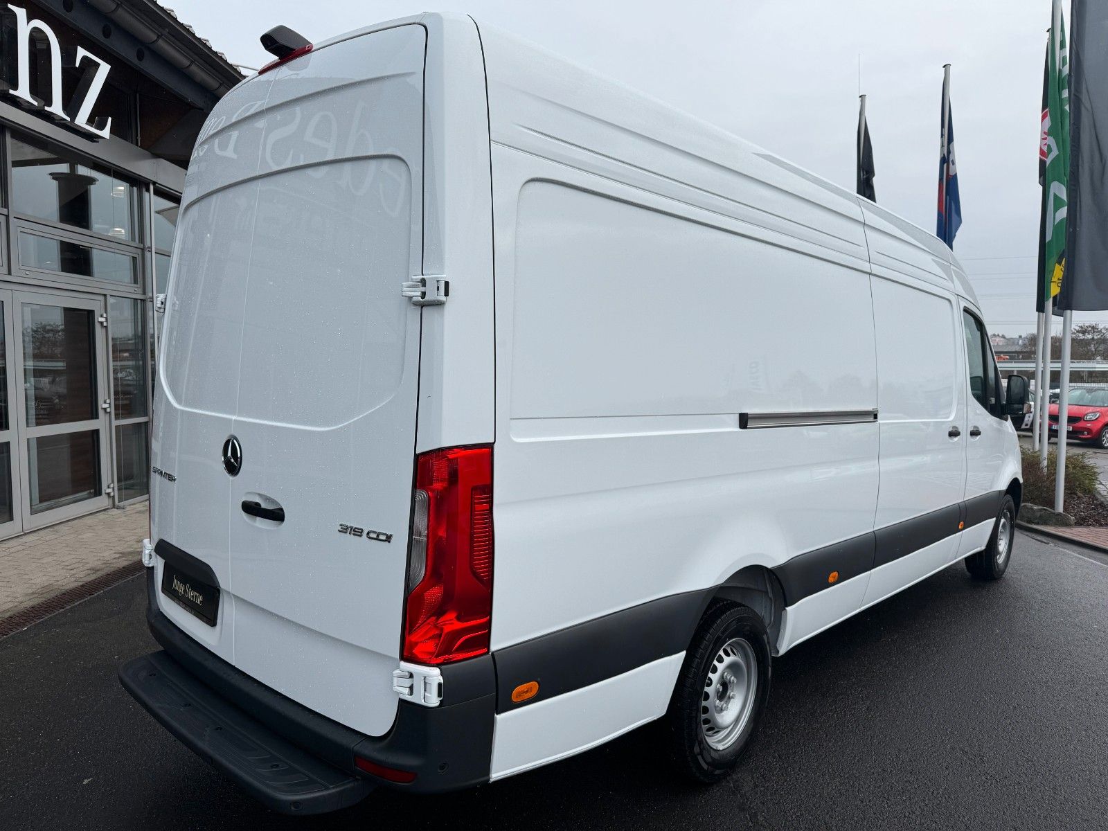 Fahrzeugabbildung Mercedes-Benz Sprinter 319 CDI 4325 Klima Kamera LED