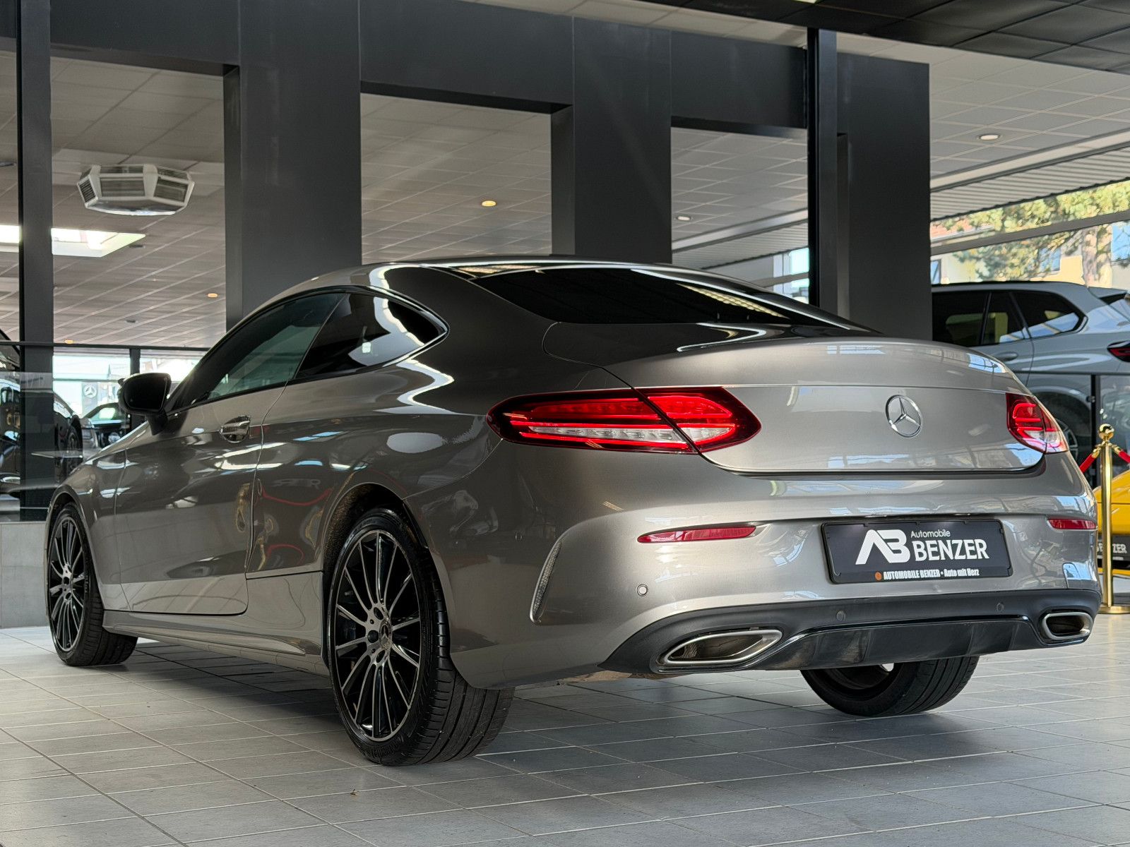 Fahrzeugabbildung Mercedes-Benz C 300 Coupe /AMG/VIRTUAL/MBUX/AMBIENTE/KAMERA