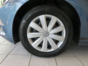 Volkswagen Passat - 11