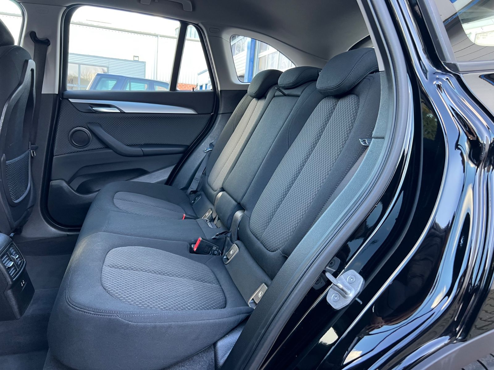 BMW X1 25e xDrive Advantage "KAMERA/LED/DAB/NAVI" foto 27
