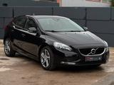 Volvo V40 1.5 112kw/152ps Autom. Kam Temp Navi Sensus - schwarze Volvo V40