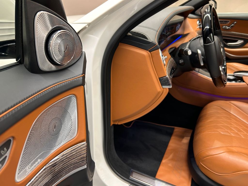 Mercedes-Benz S 560 S560 Maybach 4M *CHAUFFEUR PAKET*FOND-TV*MASSAGE