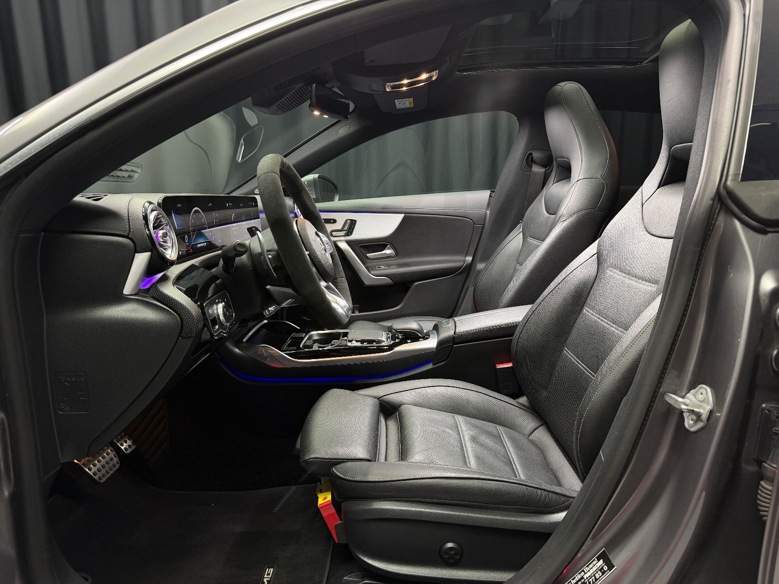 Fahrzeugabbildung Mercedes-Benz CLA 45 AMG Shooting Brake 4Matic|VOLL|