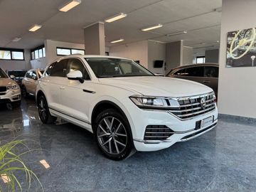 Volkswagen Touareg - 3