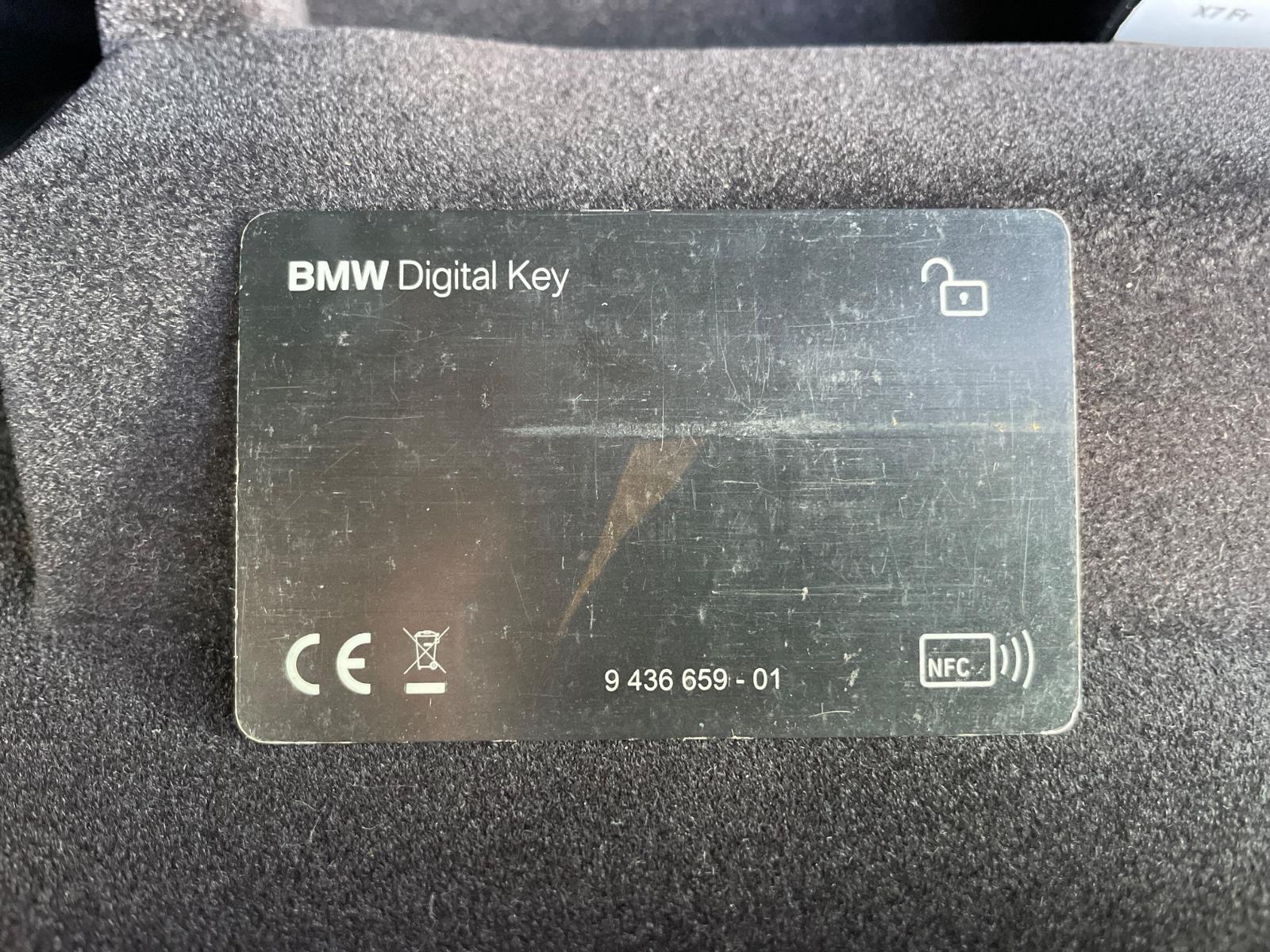 BMW X7 M50d VOLL/SKY LOUNGE/6-SITZE/ASSIST/MASSAGE