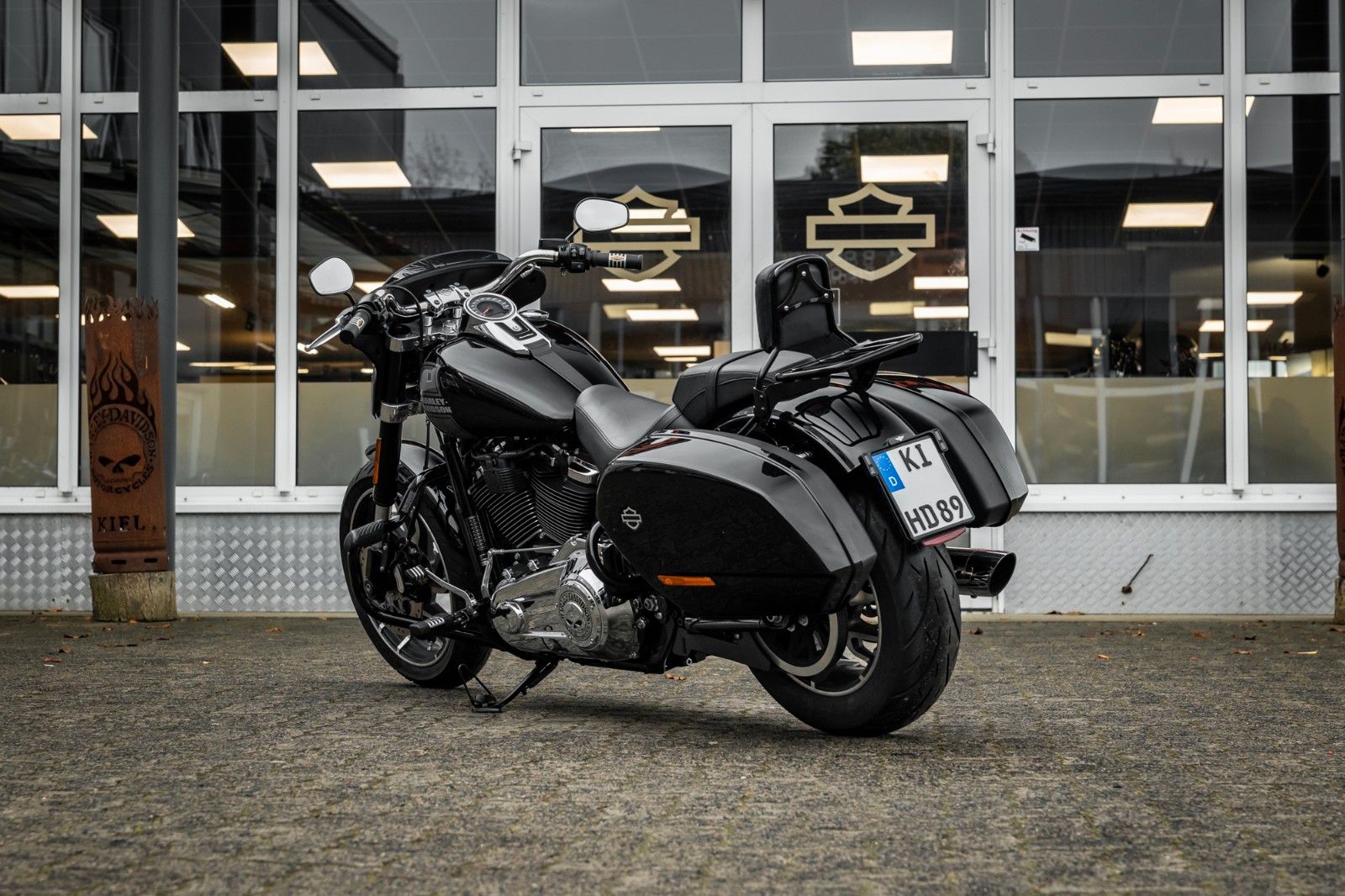 Fahrzeugabbildung Harley-Davidson FLSB Sport Glide Softail - JEKILL & HYDE