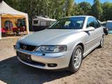 Opel Vectra 2.0 16V Sport im Traumzustand 127.000 km - Opel Vectra: Sport