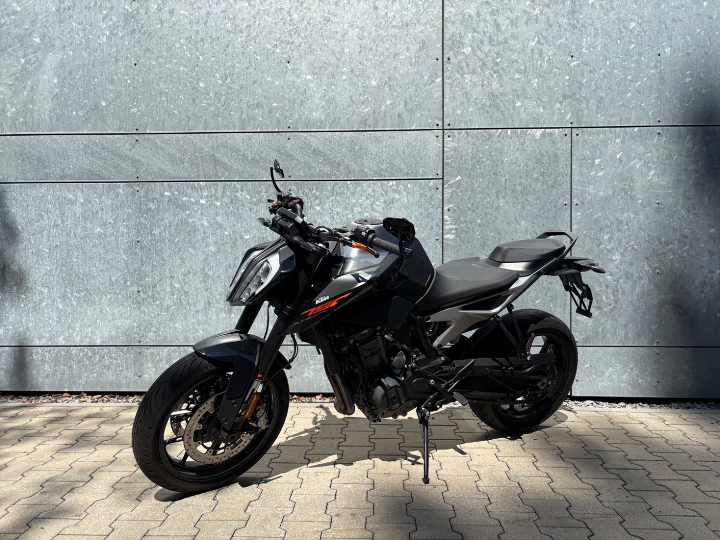 Fahrzeugabbildung KTM 790 Duke Quickshifter Lenkerendspiegel