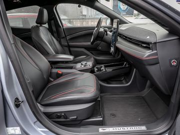 Ford Mustang Mach-E Premium AWD Spezialausführung LED