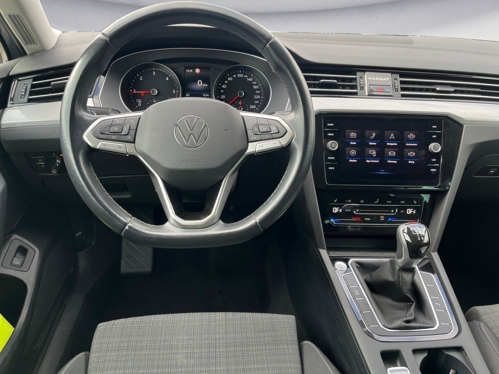 Volkswagen Passat Variant - Bild 11