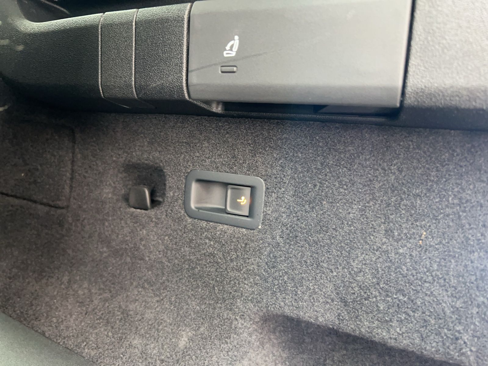 Tayron Life 1.5 eTSI DSG AHK*Navi*ACC*7-Sitzer