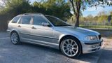 BMW E46 330i Touring - BMW 330 mit Benzin-Antrieb: Kombi, E46 330i