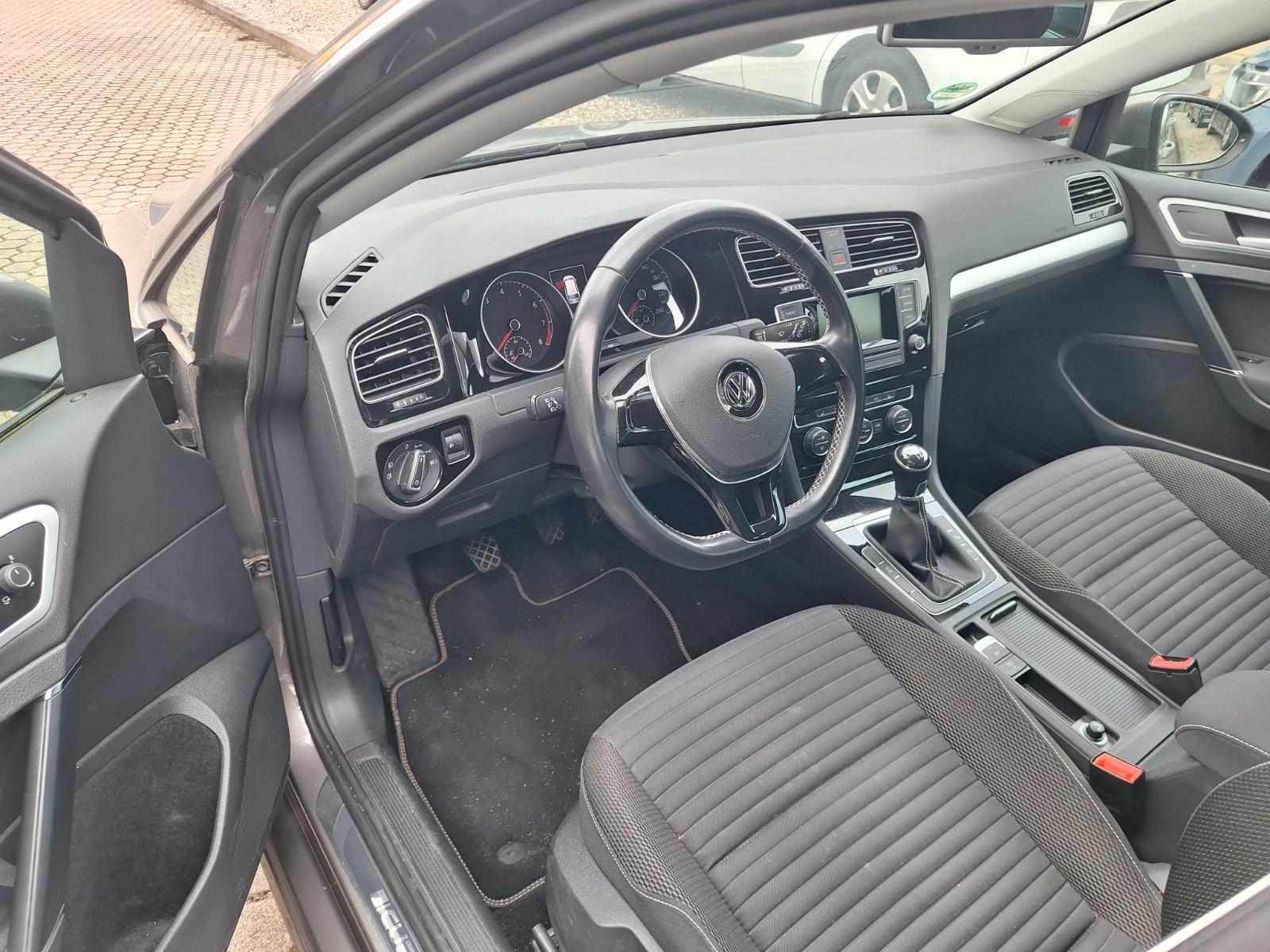 Volkswagen Golf VII Variant Comfortline BMT