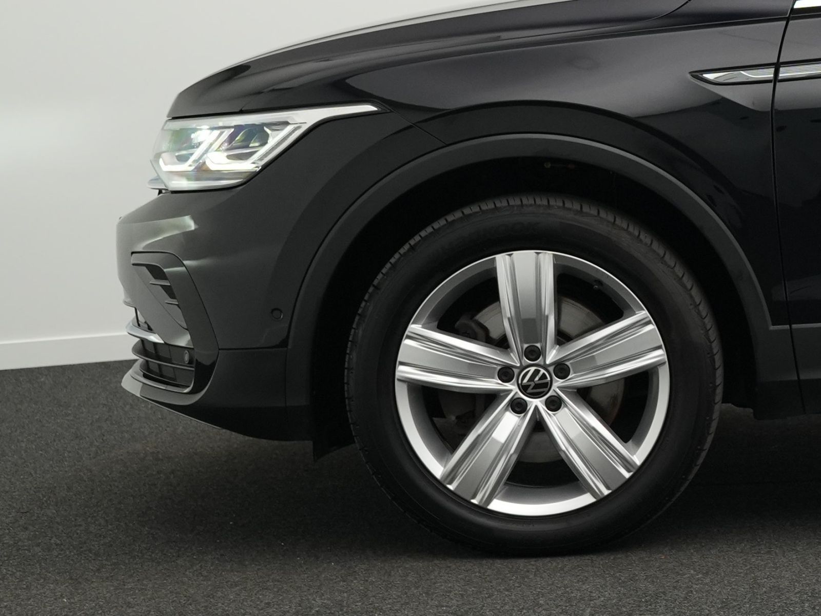 Volkswagen Tiguan - Bild 17