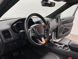 Dodge DURANGO 5.7 HEMI V8 - KEINE LIMITS, UNAUFHALTSAM - Dodge Durango mit Benzin-Antrieb: Navigationssystem