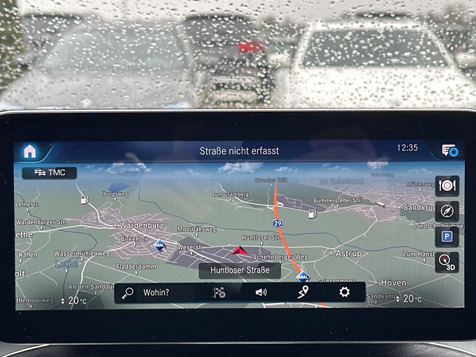 Fahrzeugabbildung Mercedes-Benz GLC 300de 4Matic AMG-Line NAV+LED+AHK+PANO+19ZO