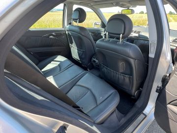 Mercedes E 350 - 11