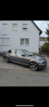 BMW 316i - BMW 316 mit Benzin-Antrieb: Leder, ABS