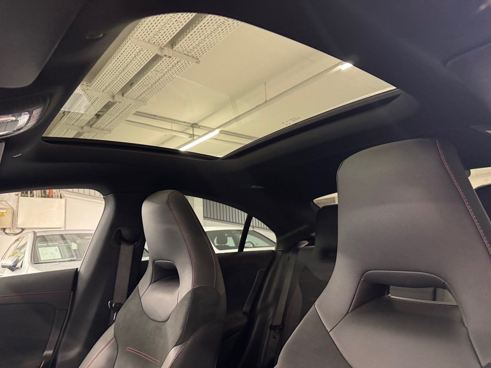 Fahrzeugabbildung Mercedes-Benz CLA 200 AMG Plus*Pano*Burmester*Night*HuD*360°*