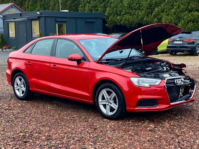 Audi A3 Limousine LIFT 1.5 TFSI NAV-SYS/LED/