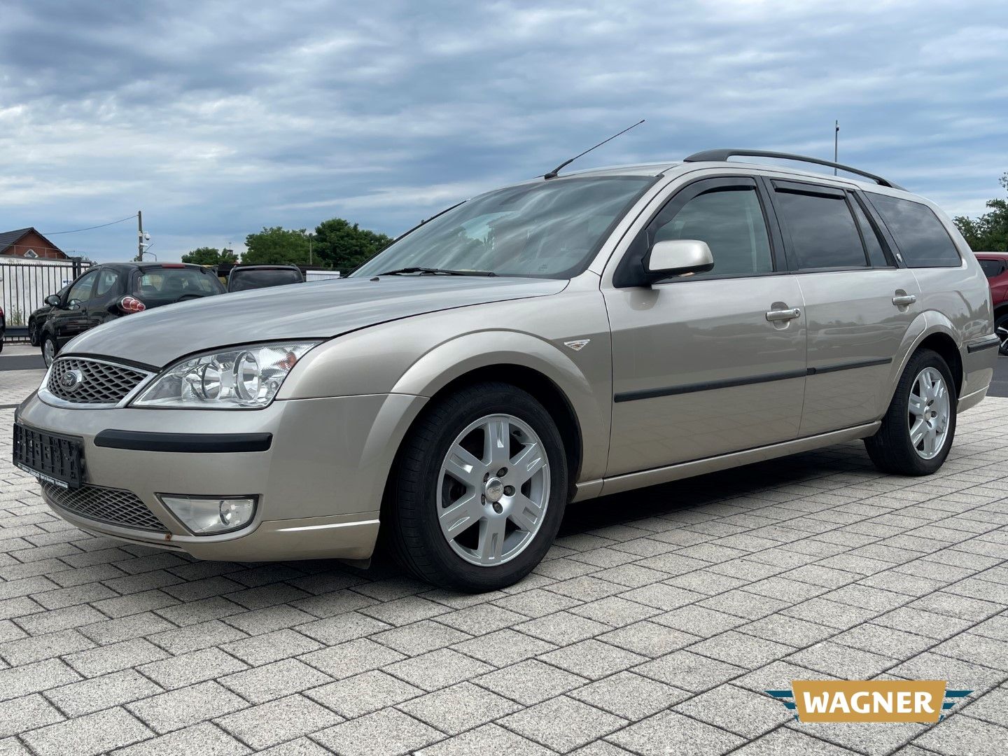 Fahrzeugabbildung Ford Mondeo Turnier Ghia Klimaanlage Sitzheizung