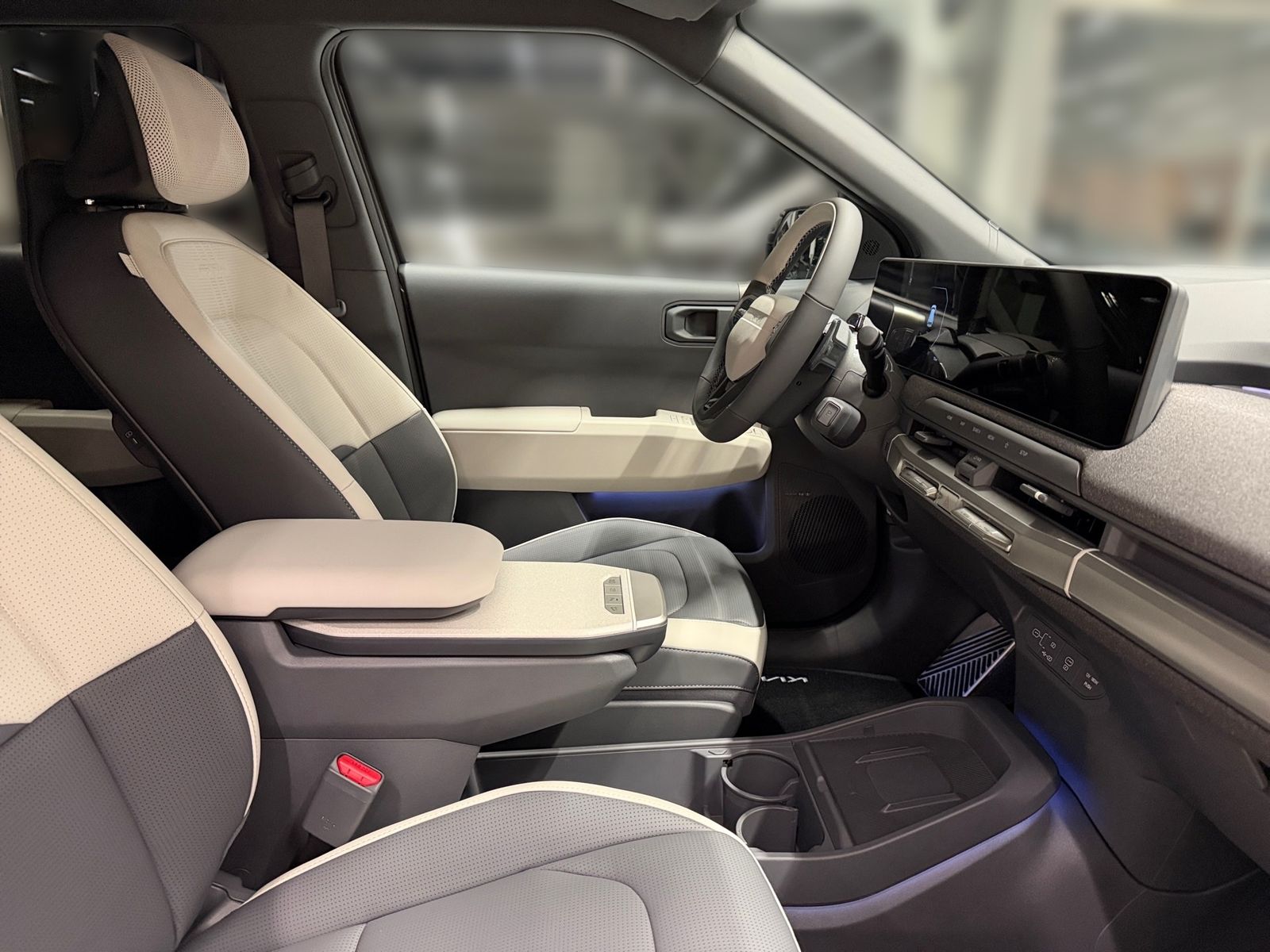 Fahrzeugabbildung Kia EV3 81 kWh 150 kW GT-line DWP COMT