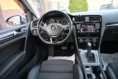 VW Golf VII Variant 1.4 TSI Highline Navi Leder PDC
