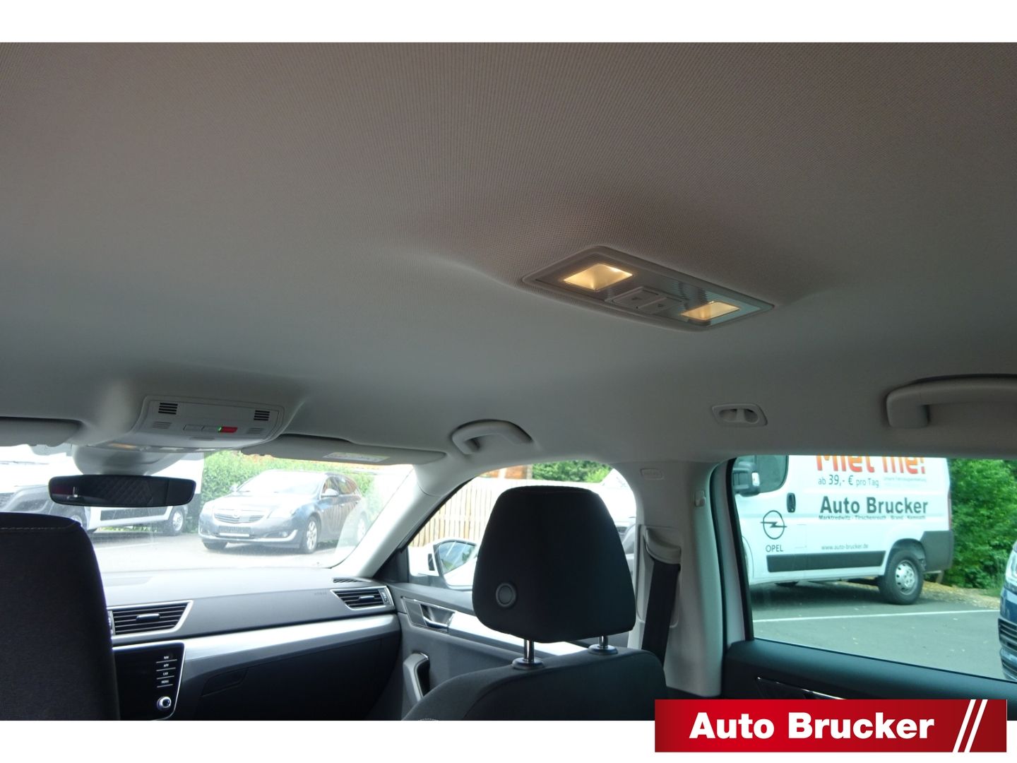 Skoda Superb Combi Ambition 2.0 TDI Navi Alu FSE LED foto 22