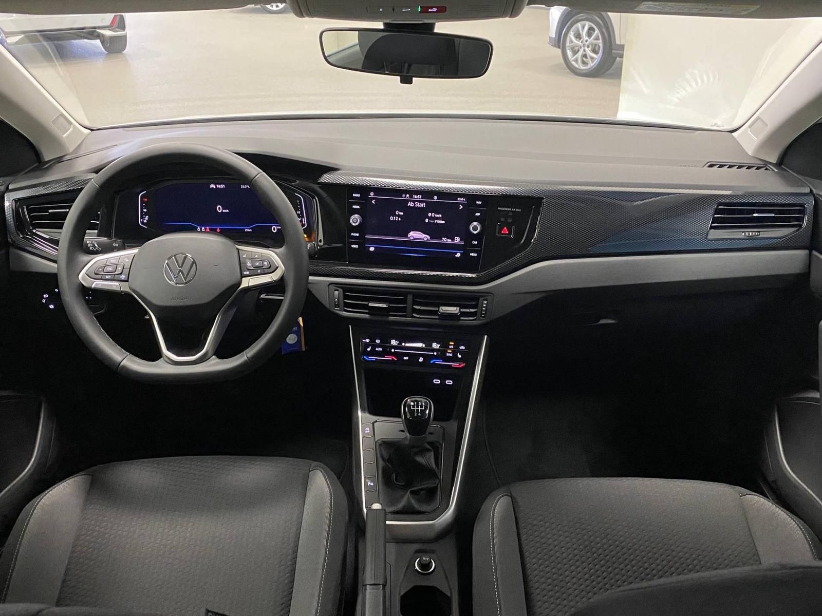 Fahrzeugabbildung Volkswagen Polo 1.0 TSI Life APP+KLIMA+KAMERA+PDC+SITZHEI++