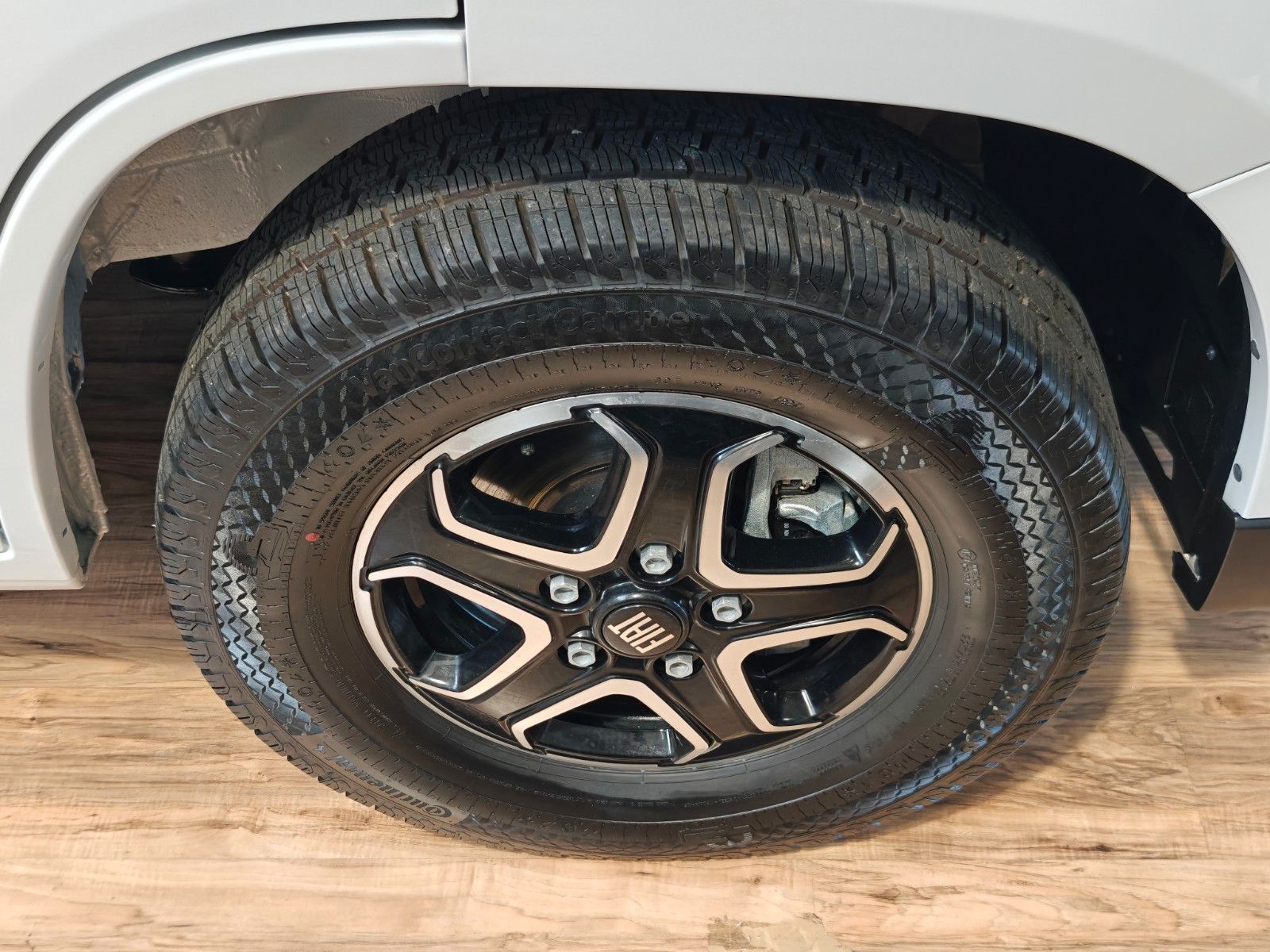 Fahrzeugabbildung Carado T-338 S HERBST-DEAL SIE SPAREN 17.165 € !