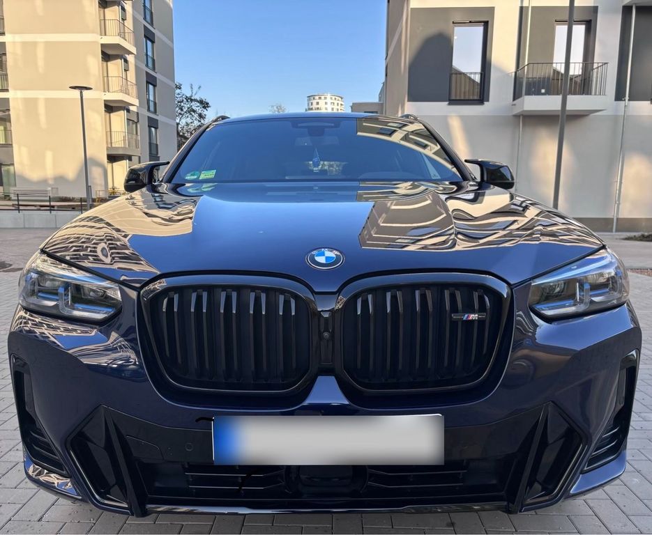 Image of BMW X4 M40