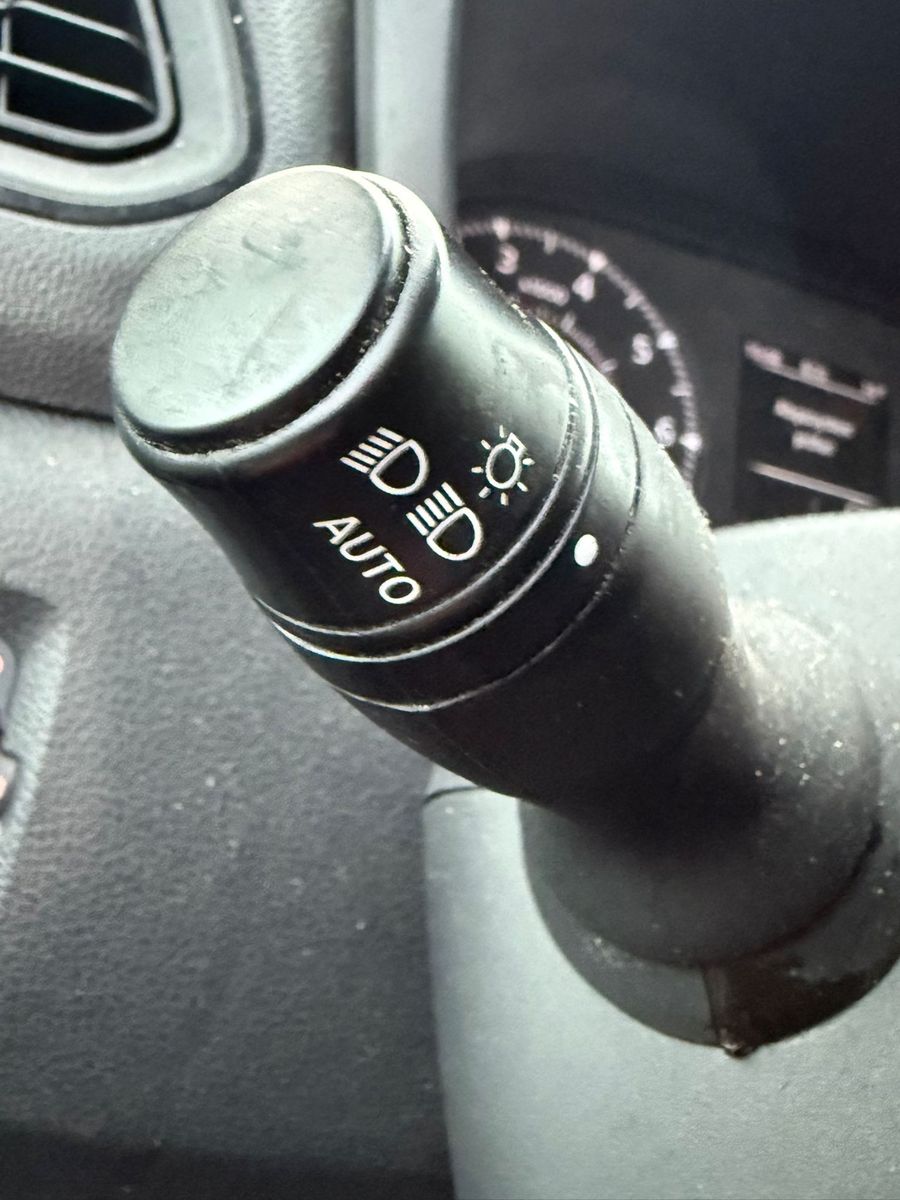 Fahrzeugabbildung Renault Master III KastenL1H2 HKa 3,5t/1.HAND/SCHECKHEFT