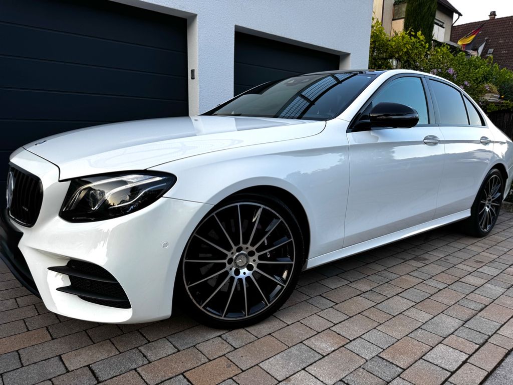 Image of Mercedes-Benz E 350