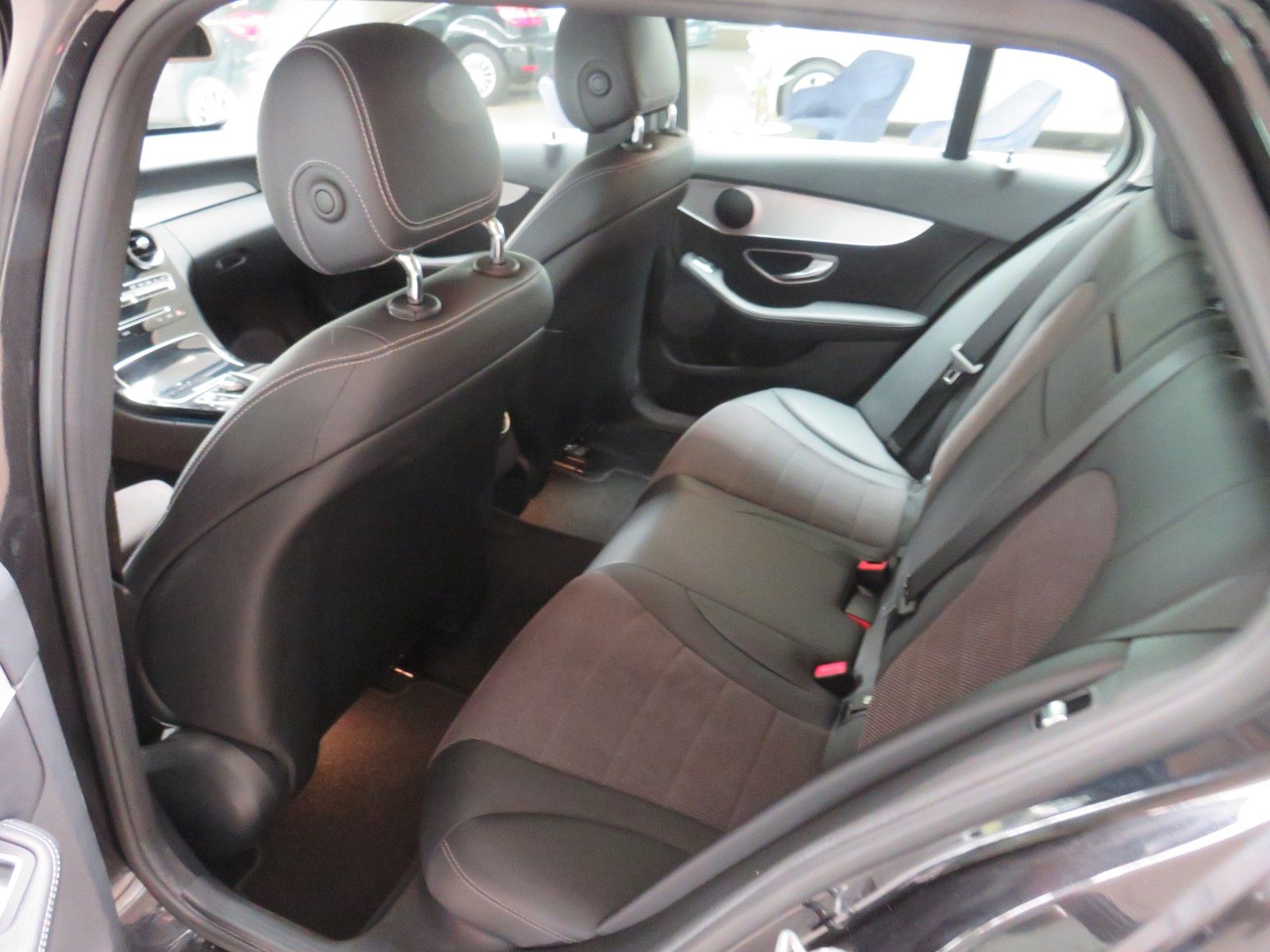 Fahrzeugabbildung Mercedes-Benz C 220 T d*LED*Fernl.*AHK*NAVI*Toten*PTS*