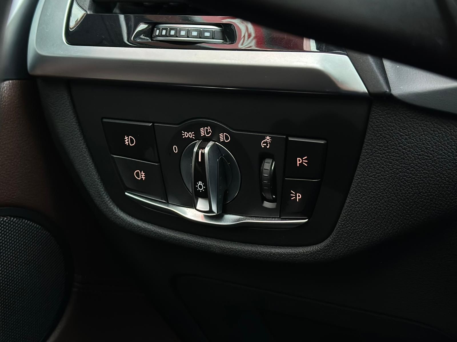 BMW X3  xDrive20d X Line* LED#SHZ#PANO#NAV#TEMP#SPUR - Image 19