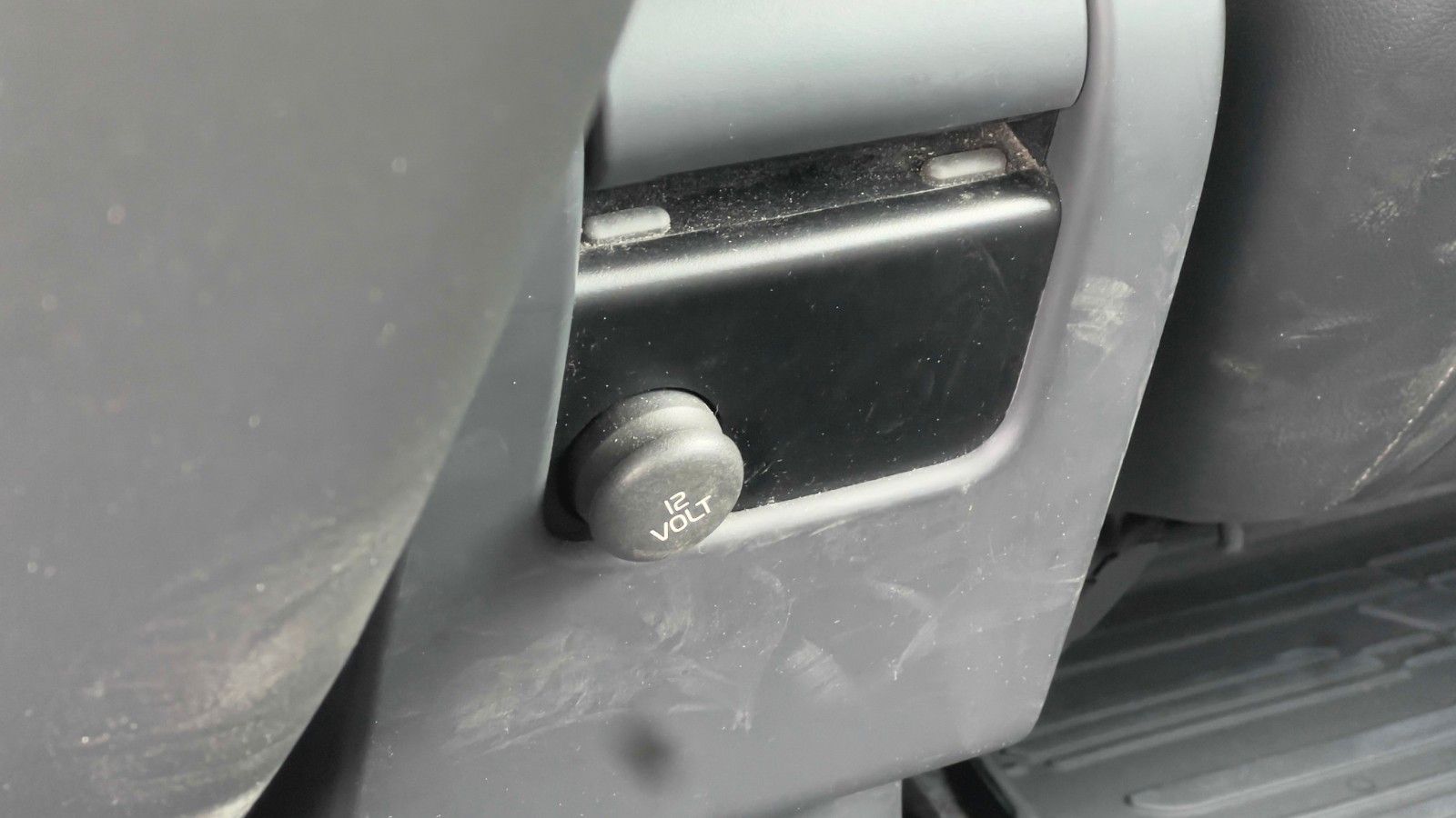 Fahrzeugabbildung Volvo V60 Kombi Summum AWD*Mietkauf*GSD*TEMP*RFK*