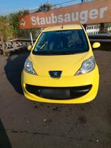 Peugeot peugeut 107   1.0 Benzin - Peugeot 107 Gebrauchtwagen in Oberhausen